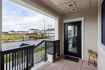 Hallway Photo of 101 320 Ridge Street, Tsawwassen, BC