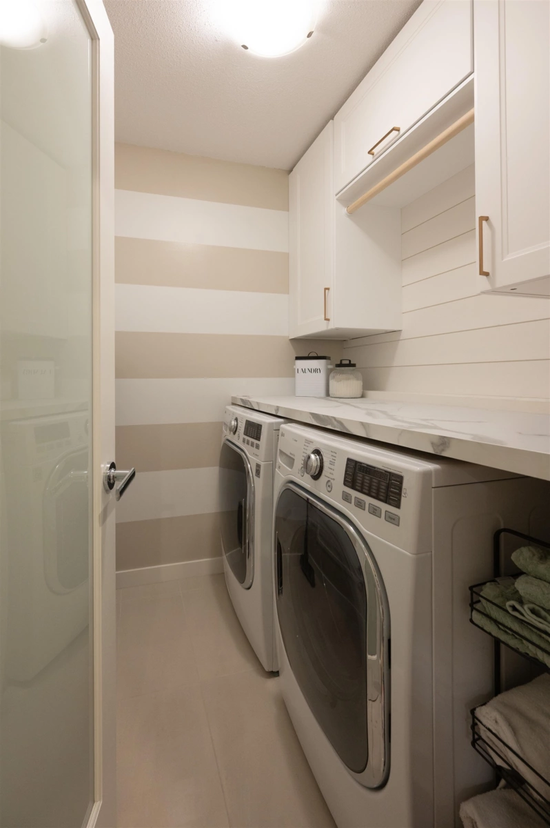 Breakfast Nook Photo of 45 5510 Admiral Way, Delta, BC