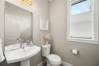 Hallway Photo of 50327 Kensington Drive, Chilliwack, BC