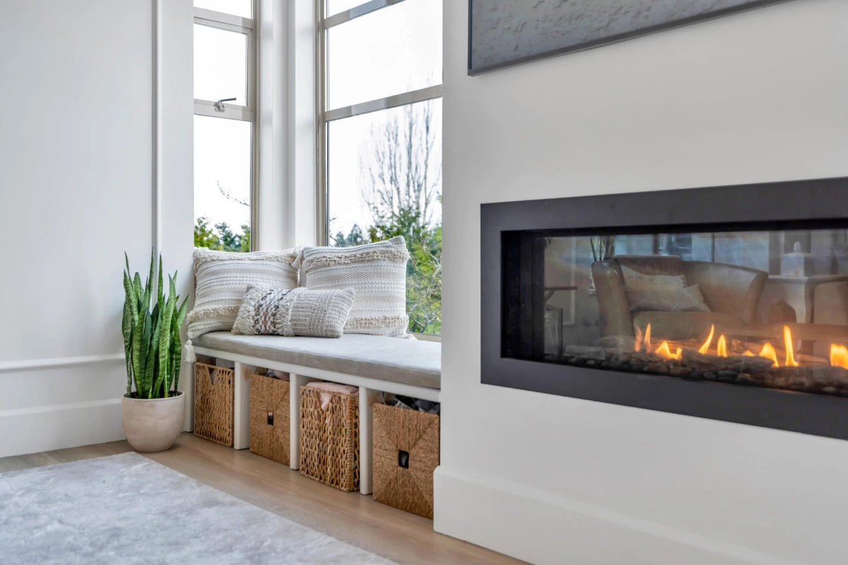 Dining Area Photo of 301 1118 55 Street, Delta, BC