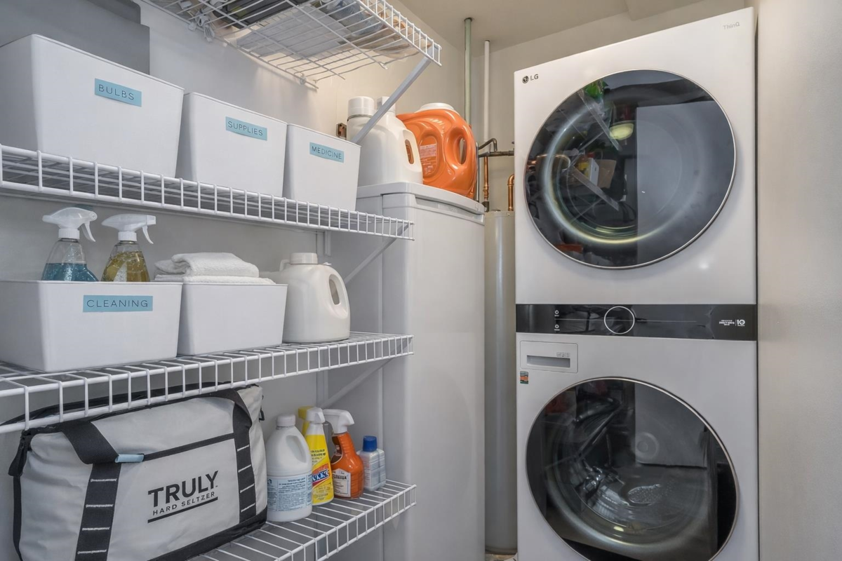 Outdoor Kitchen Photo of 301 1118 55 Street, Delta, BC