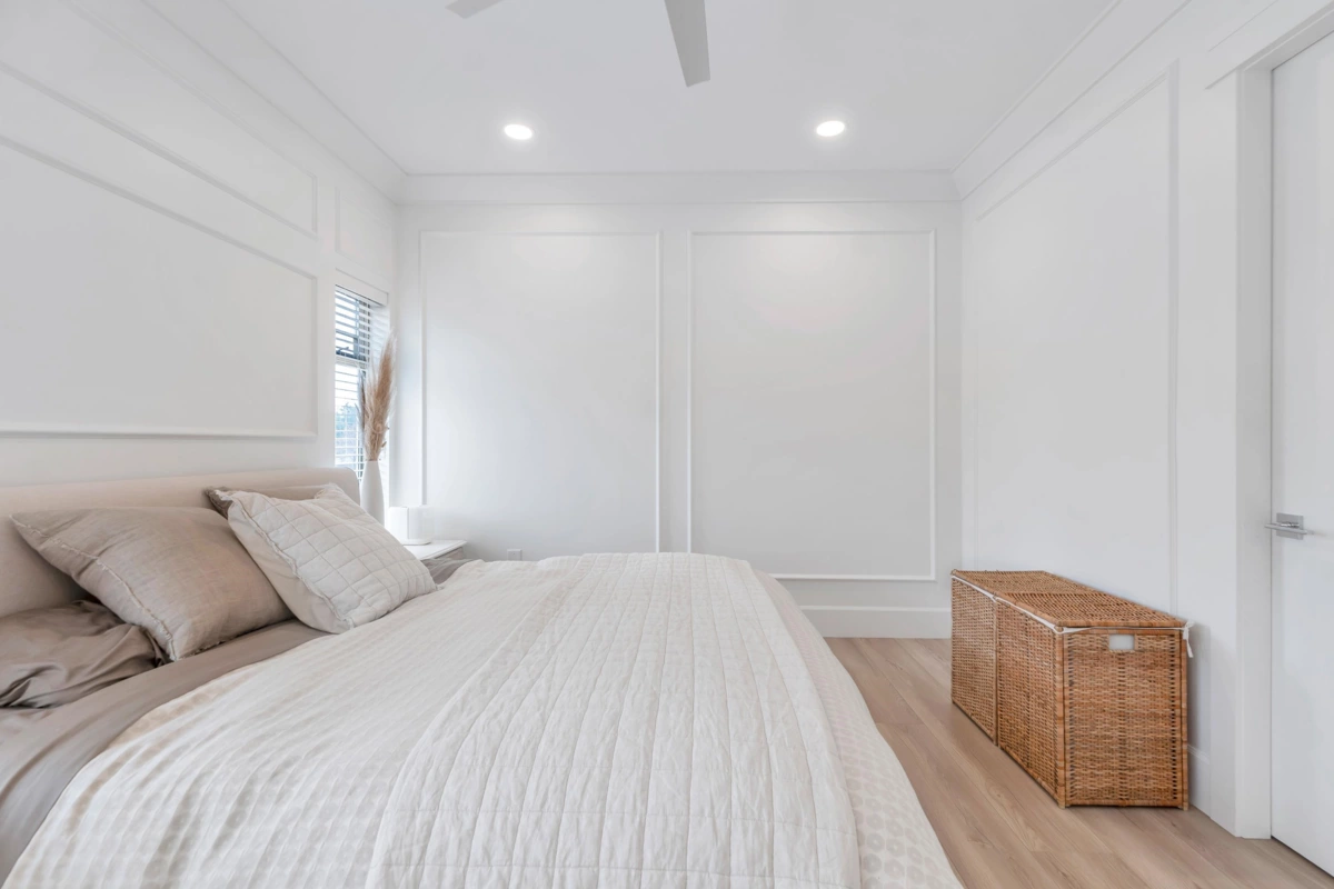 Staircase Photo of 301 1118 55 Street, Delta, BC