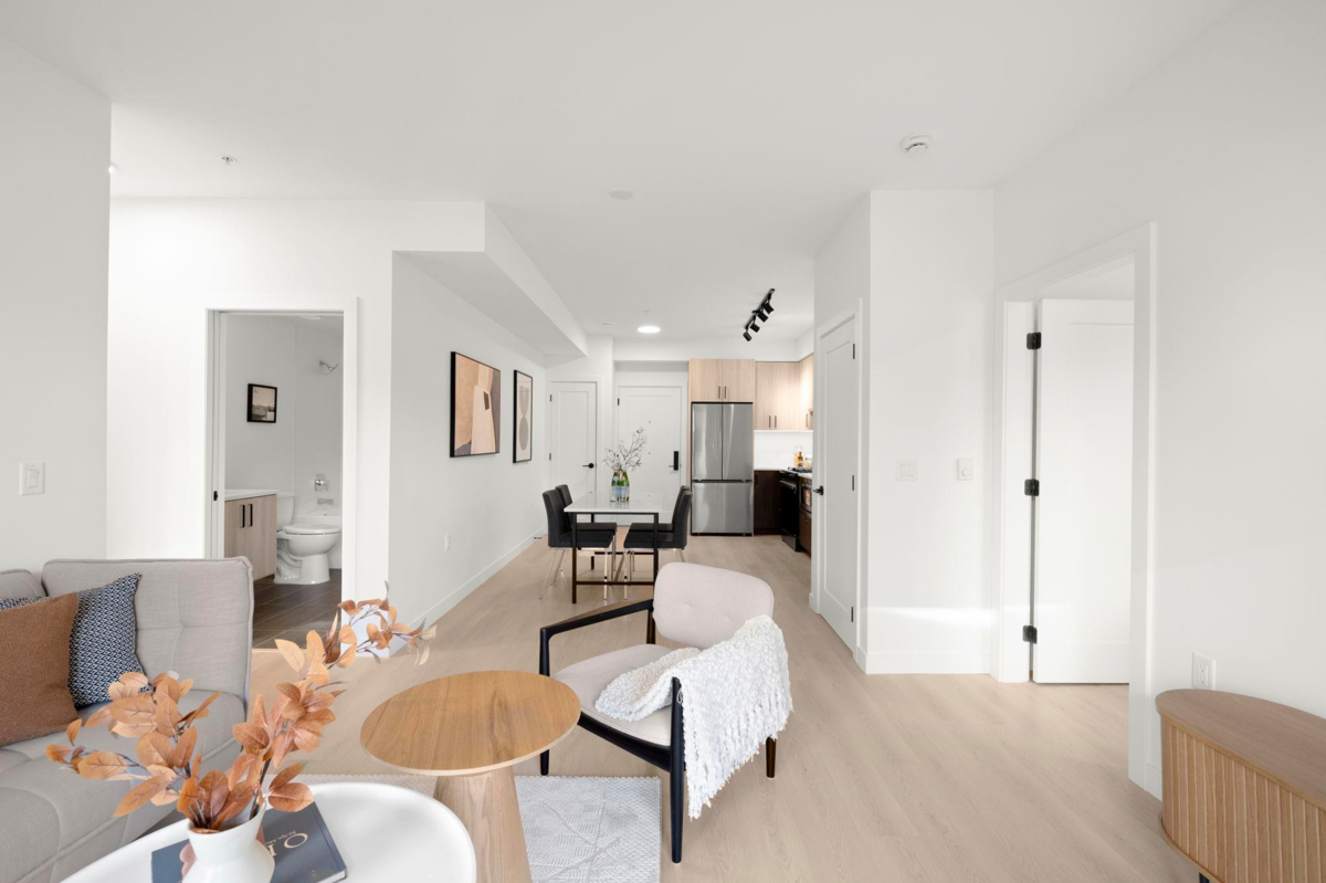 Family Room Photo of 220 2002 St. George Street, Port Moody, BC