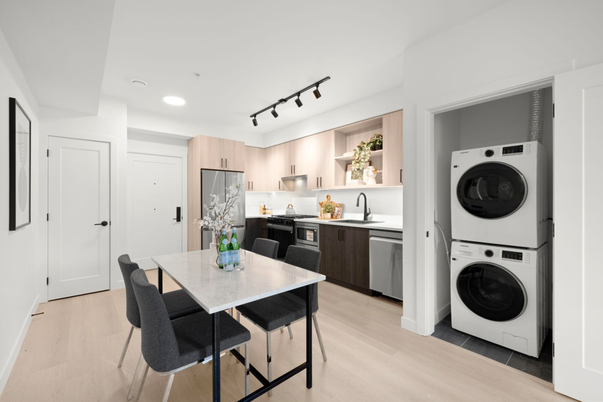 Kitchen Island Photo of 220 2002 St. George Street, Port Moody, BC