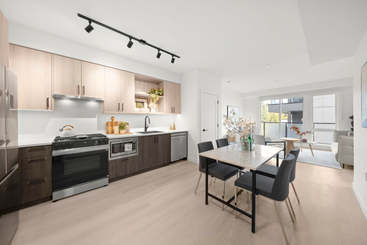 Kitchen Photo of 220 2002 St. George Street, Port Moody, BC