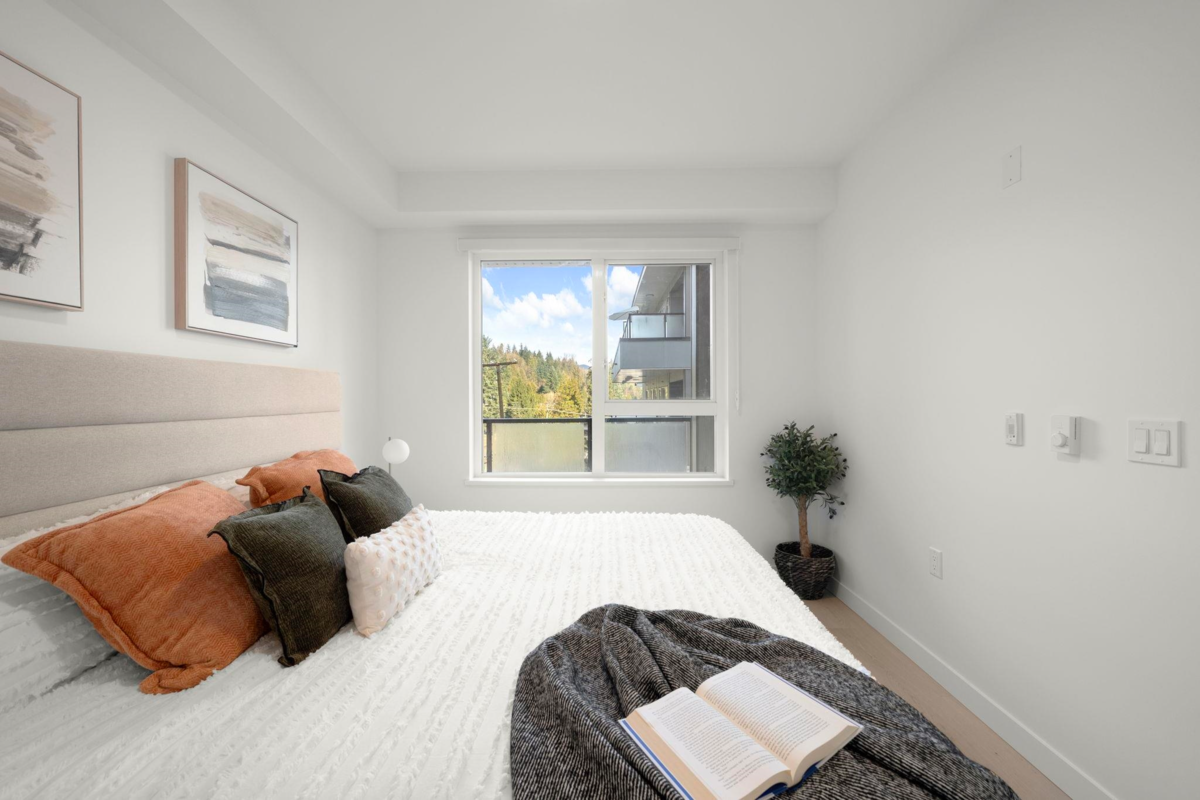 Primary Bathroom Photo of 220 2002 St. George Street, Port Moody, BC