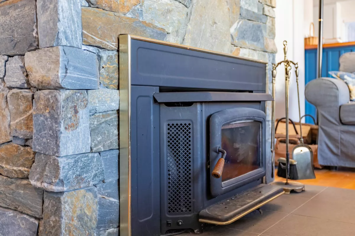 Basement Recreation Room Photo of 73 Madrona Road, Galiano Island, BC