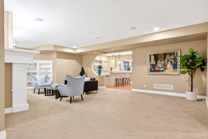 Basement Recreation Room Photo of 1688 134b Street, Surrey, BC
