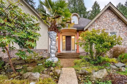 1688 134b Street, Surrey, BC, Crescent Bch Ocean Pk. — 4 bed single family residence for sale