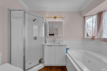 Hot Tub / Spa Photo of 10848 129a Street, Surrey, BC