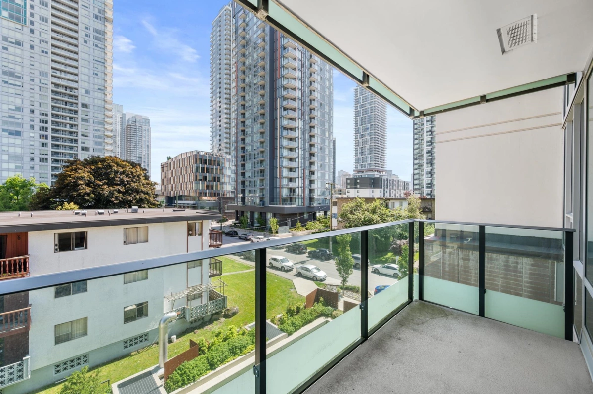 Bedroom 2 Photo of 401 6463 Silver Avenue, Burnaby, BC
