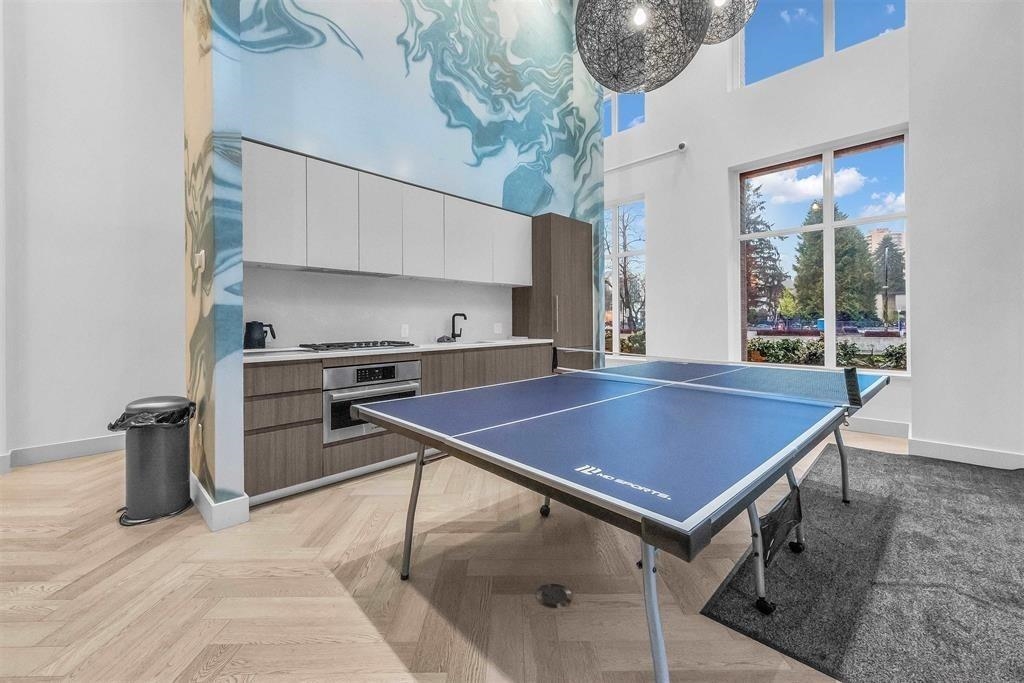 Entry Foyer Photo of 401 6463 Silver Avenue, Burnaby, BC