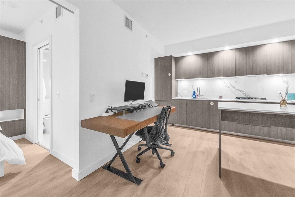 Family Room Photo of 401 6463 Silver Avenue, Burnaby, BC