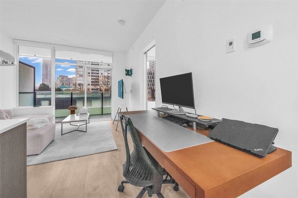 Living Room Photo of 401 6463 Silver Avenue, Burnaby, BC