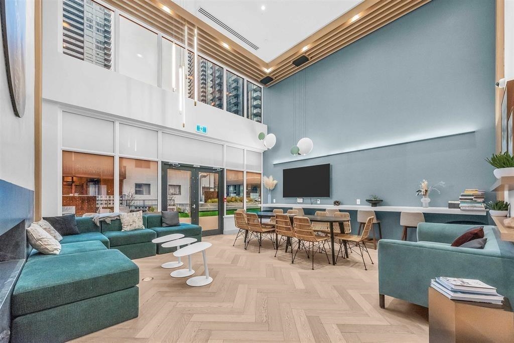 Powder Room Photo of 401 6463 Silver Avenue, Burnaby, BC