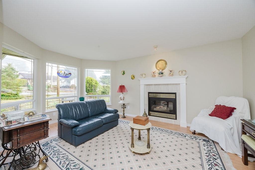 Bedroom 2 Photo of 5809 Anchor Road, Sechelt, BC