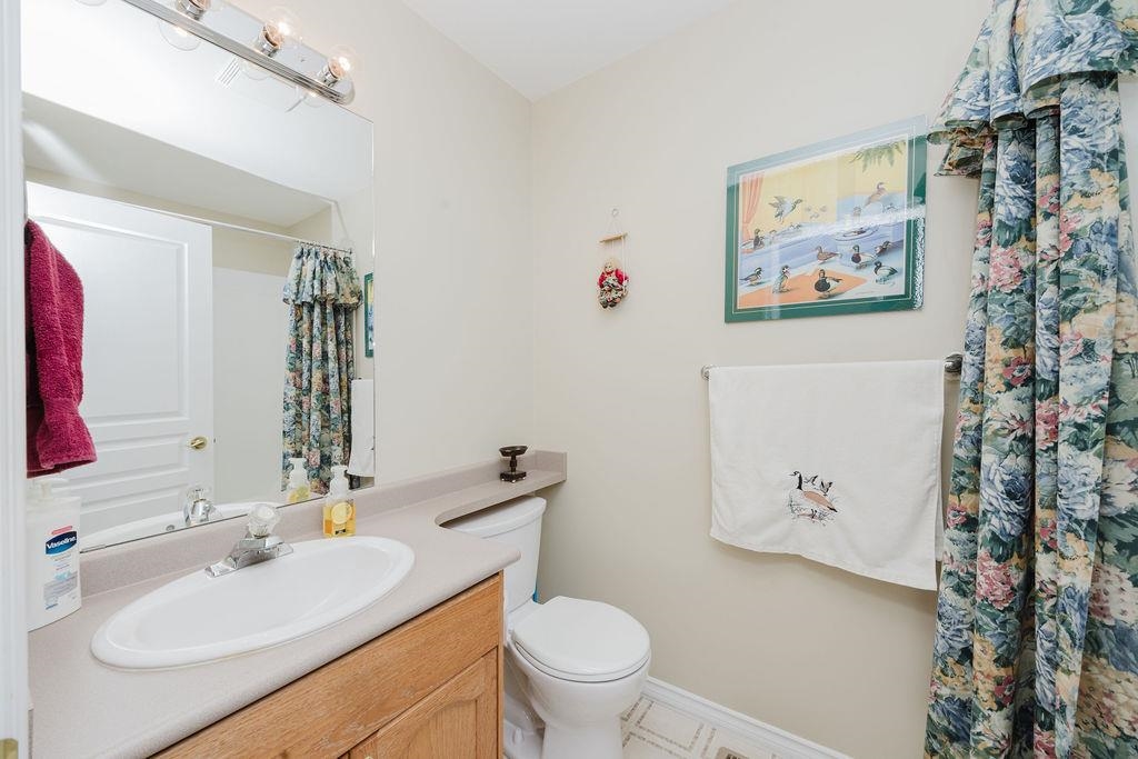 Hallway Photo of 5809 Anchor Road, Sechelt, BC