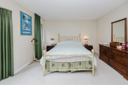 Laundry Room Photo of 5809 Anchor Road, Sechelt, BC