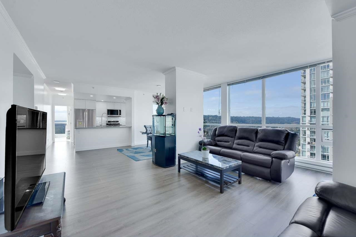 Dining Area Photo of 3207 2975 Atlantic Avenue, Coquitlam, BC
