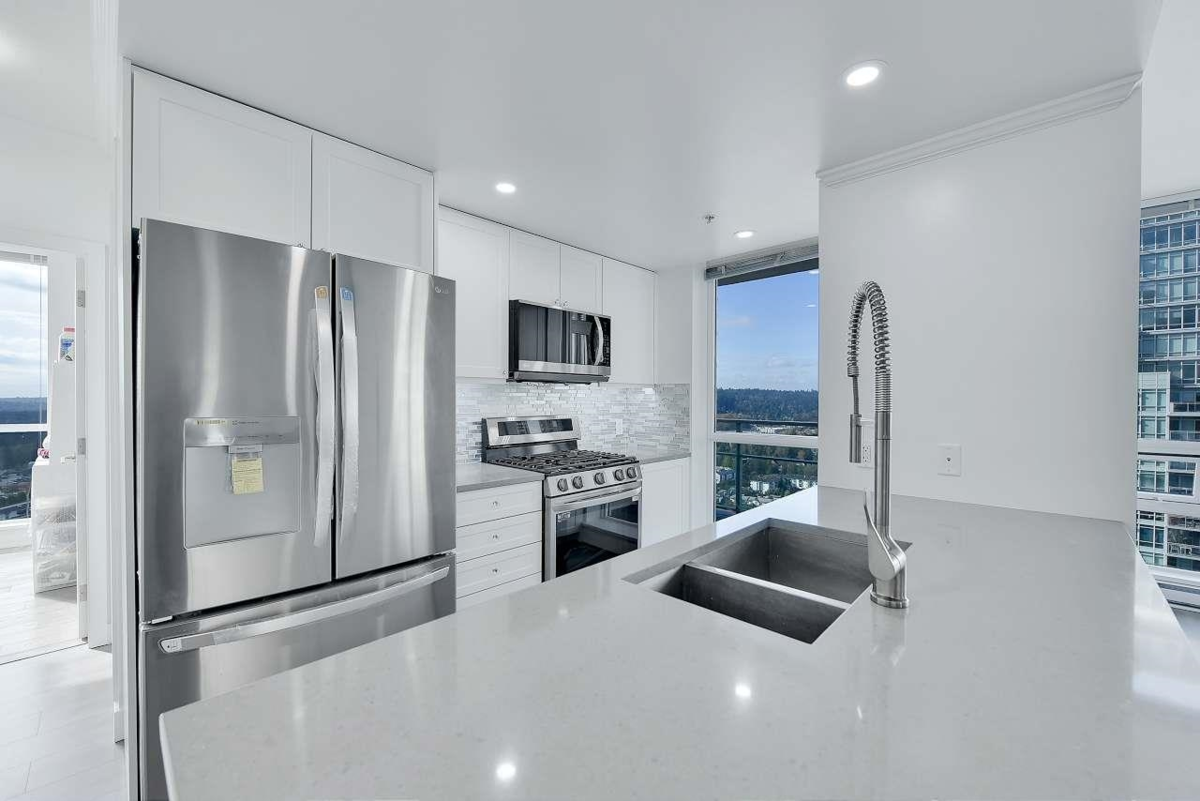 Primary Bathroom Photo of 3207 2975 Atlantic Avenue, Coquitlam, BC