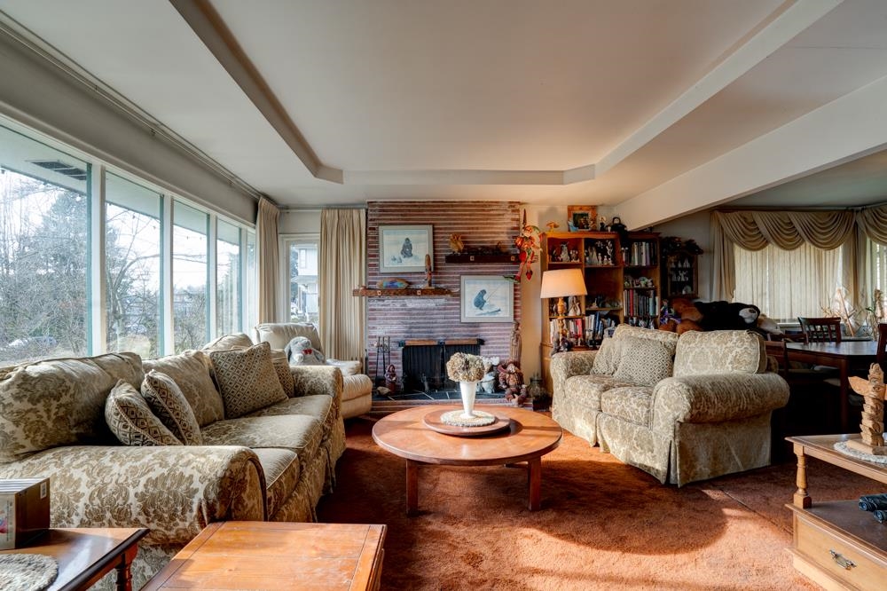 Living Room Photo of 1827 Harbour Street, Port Coquitlam, BC