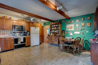 Breakfast Nook Photo of 1827 Harbour Street, Port Coquitlam, BC