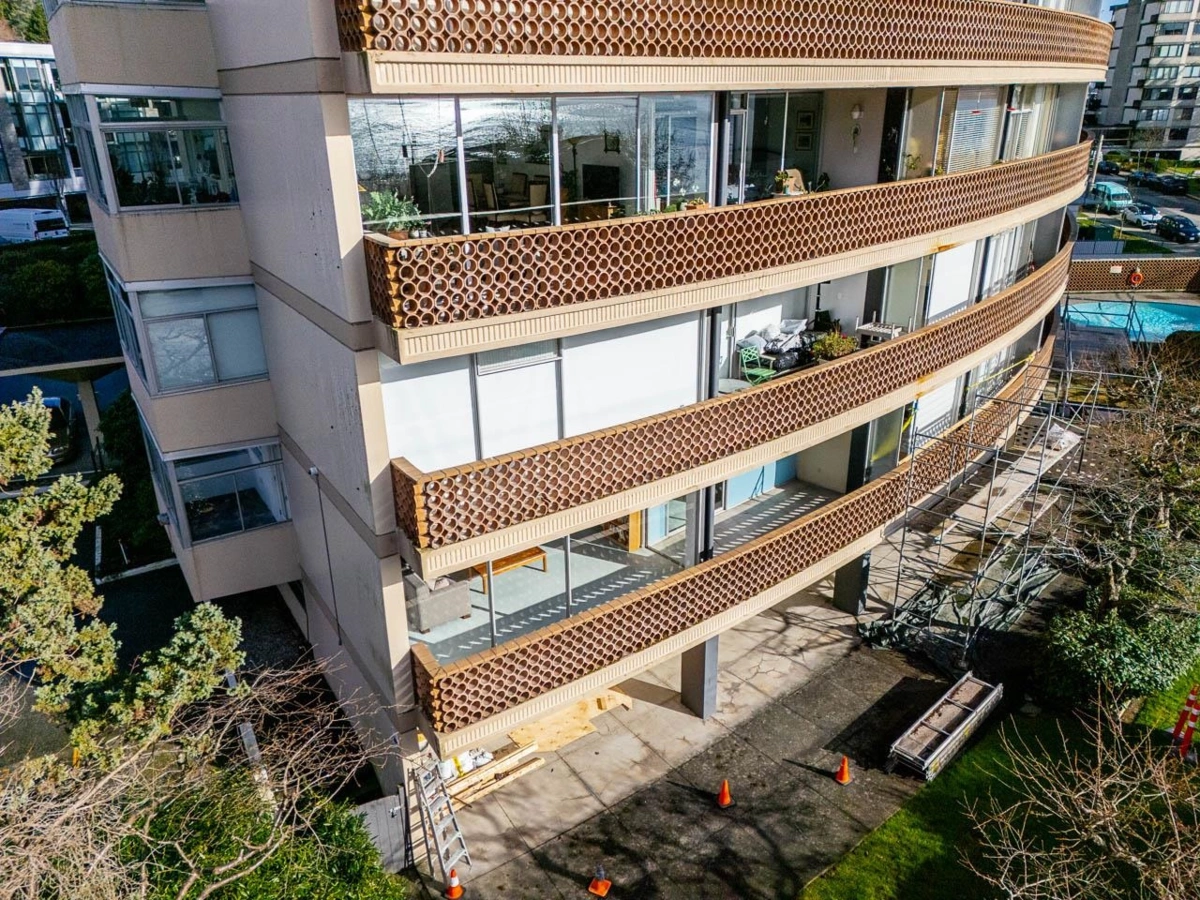 Family Room Photo of 105 2135 Argyle Avenue, West Vancouver, BC