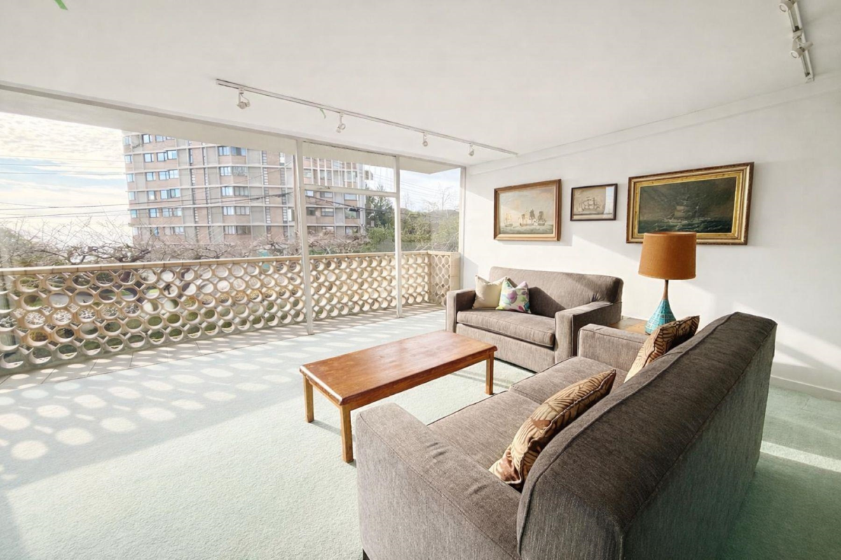 Primary Bathroom Photo of 105 2135 Argyle Avenue, West Vancouver, BC