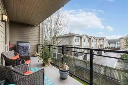 Front Yard Photo of 216 20861 83 Avenue, Langley, BC