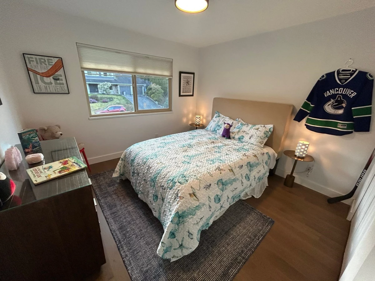 Entry Foyer Photo of 5757 Timbervalley Road, Delta, BC