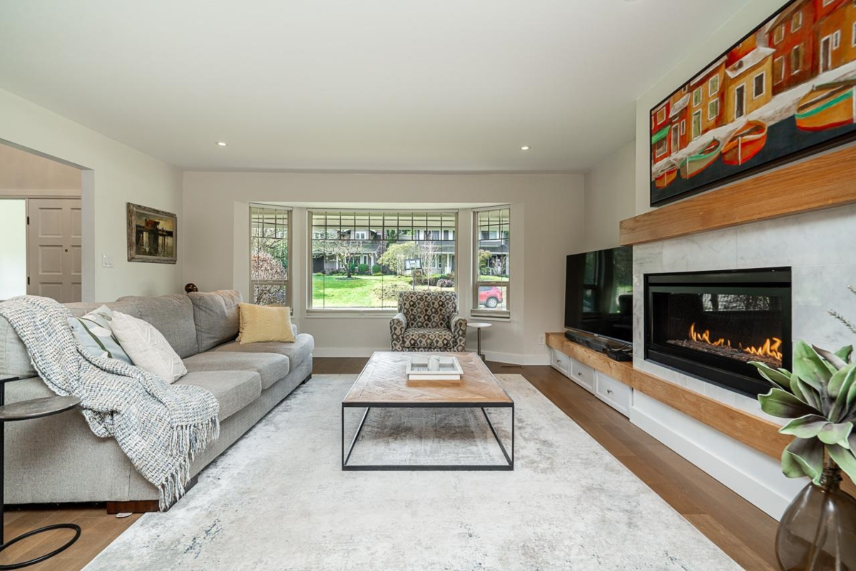 Kitchen Island Photo of 5757 Timbervalley Road, Delta, BC