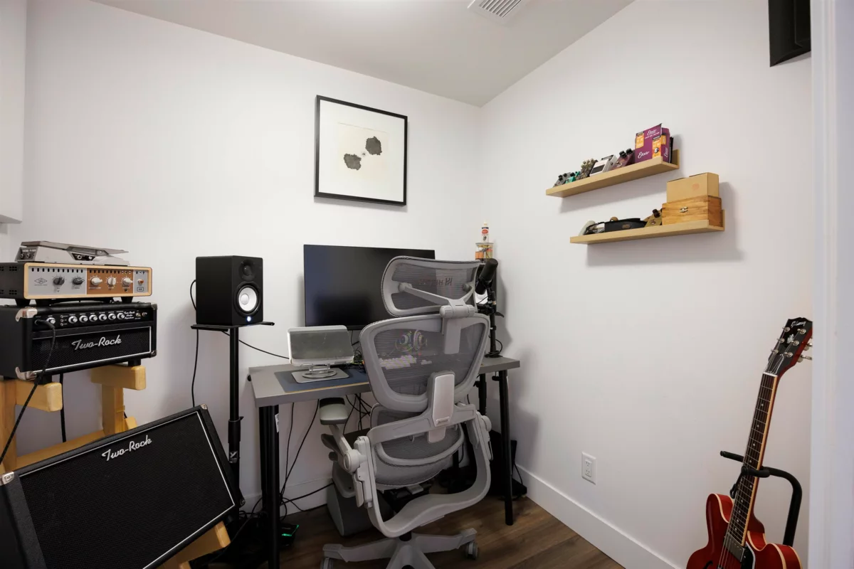Dining Area Photo of 2506 7303 Noble Lane, Burnaby, BC