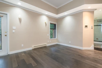 Hallway Photo of 10420 287 Street, Maple Ridge, BC