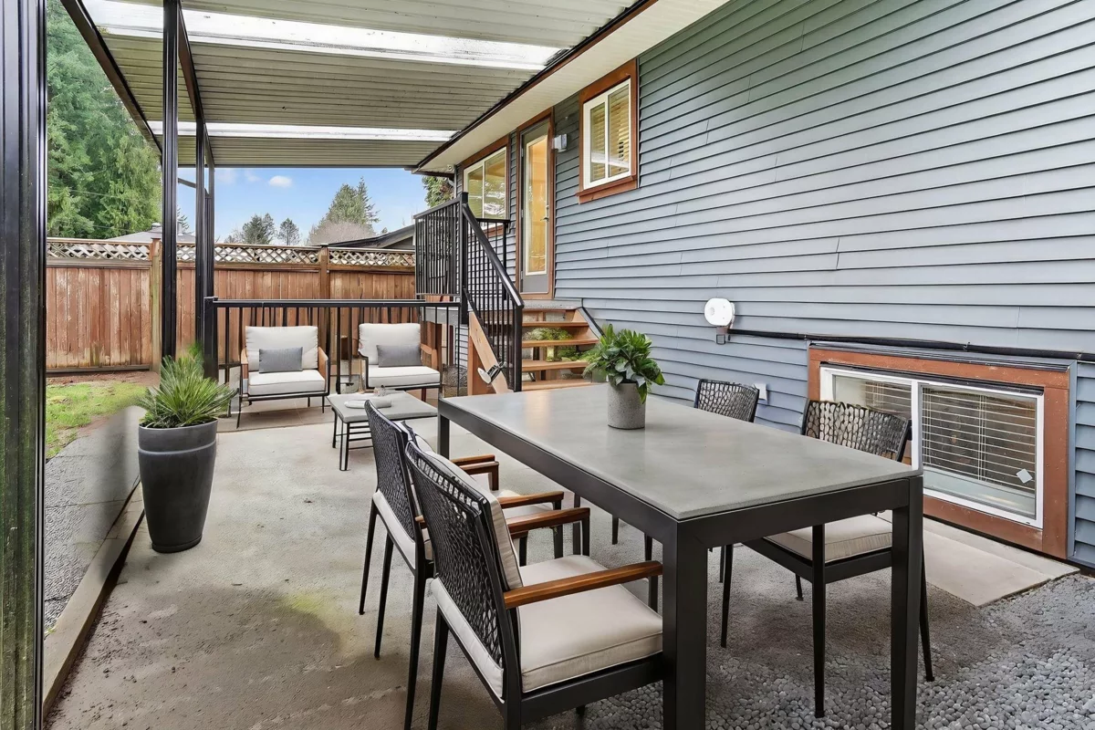 Basement Recreation Room Photo of 12106 214 Street, Maple Ridge, BC