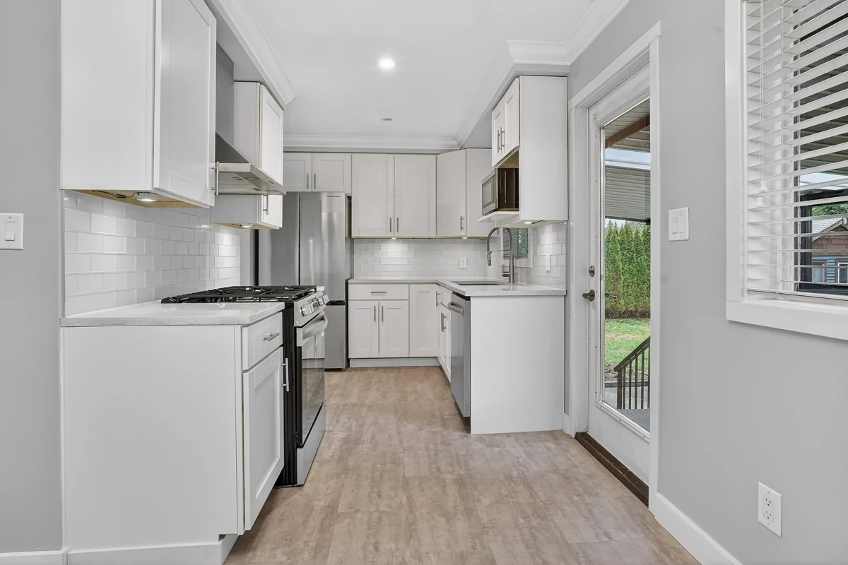 Breakfast Nook Photo of 12106 214 Street, Maple Ridge, BC