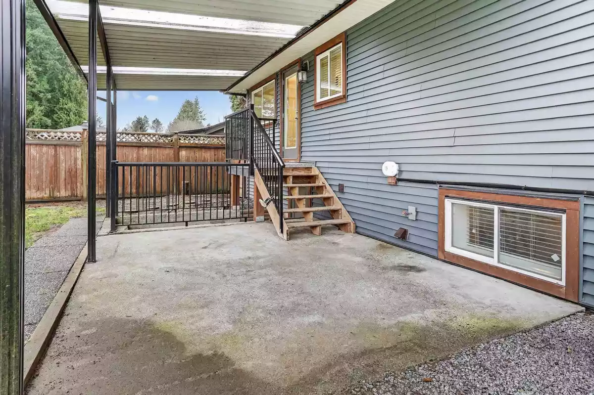 Laundry Room Photo of 12106 214 Street, Maple Ridge, BC