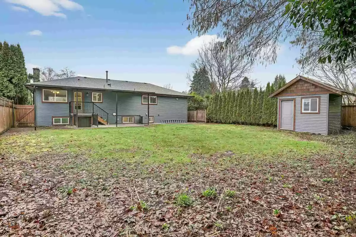 Mudroom Photo of 12106 214 Street, Maple Ridge, BC