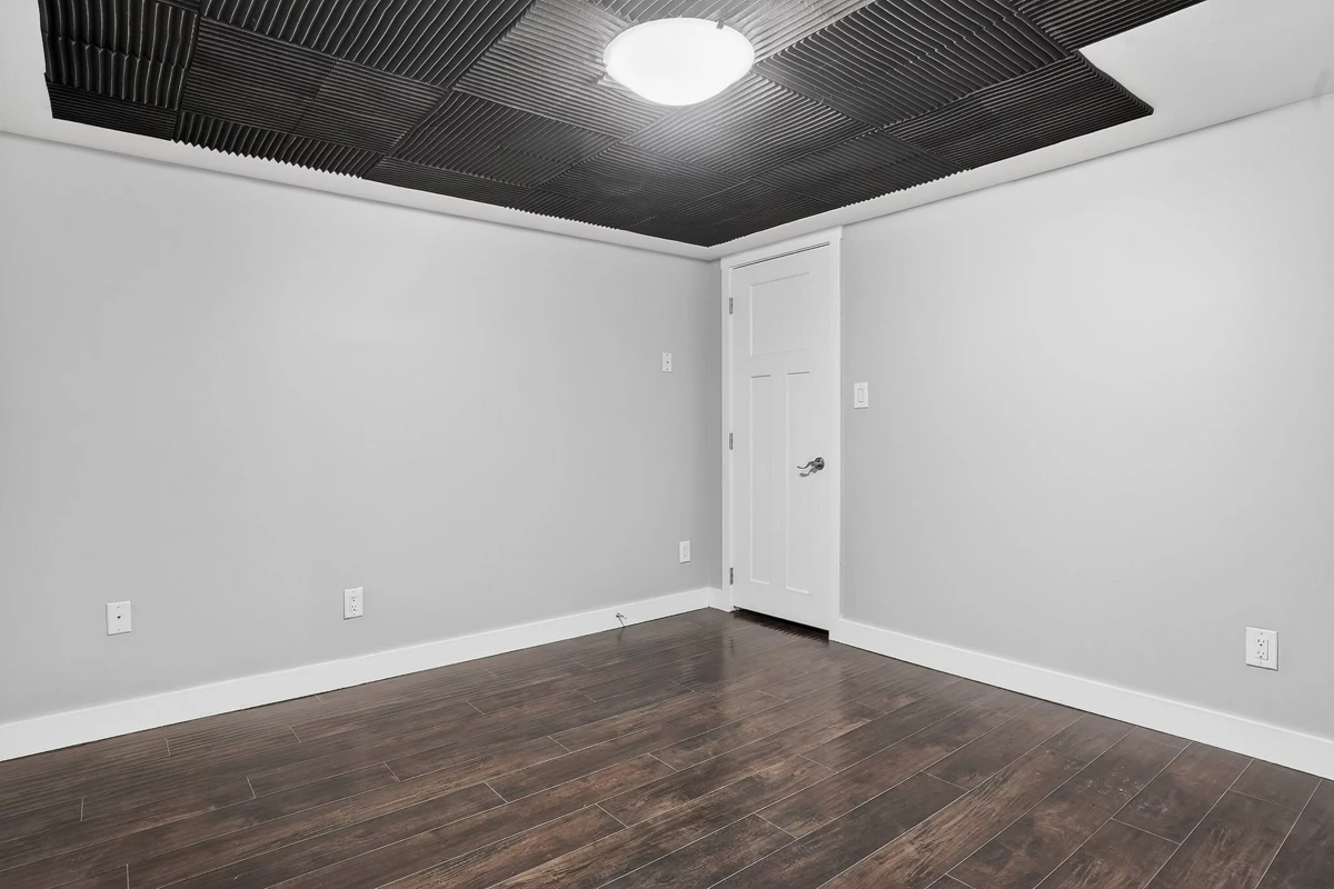 Powder Room Photo of 12106 214 Street, Maple Ridge, BC