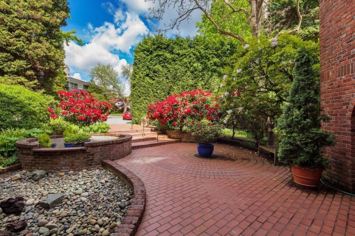 Living Room Photo of PH2 2320 W 40th Avenue, Vancouver, BC