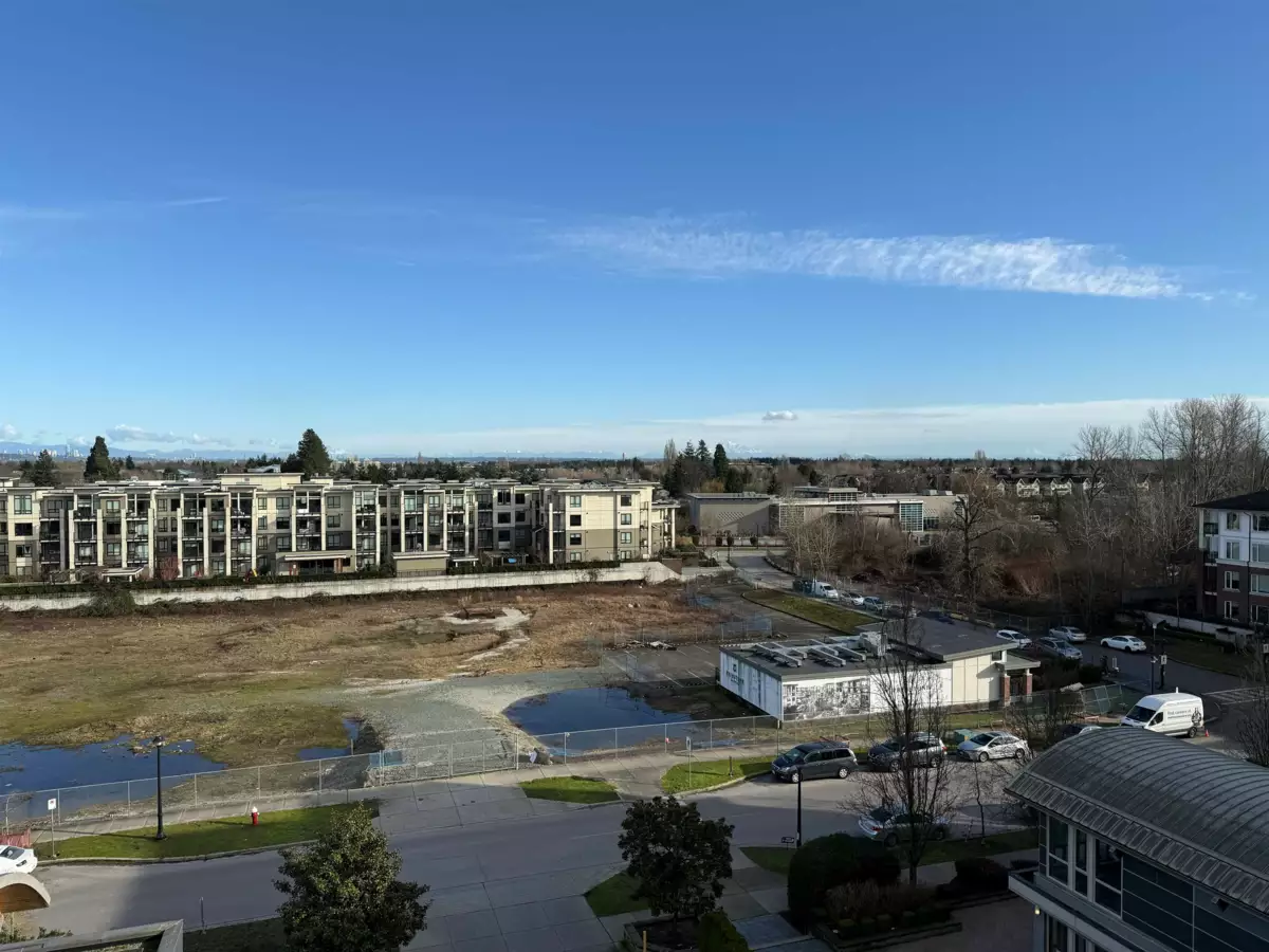 Walk-In Closet Photo of 751 4099 Stolberg Street, Richmond, BC