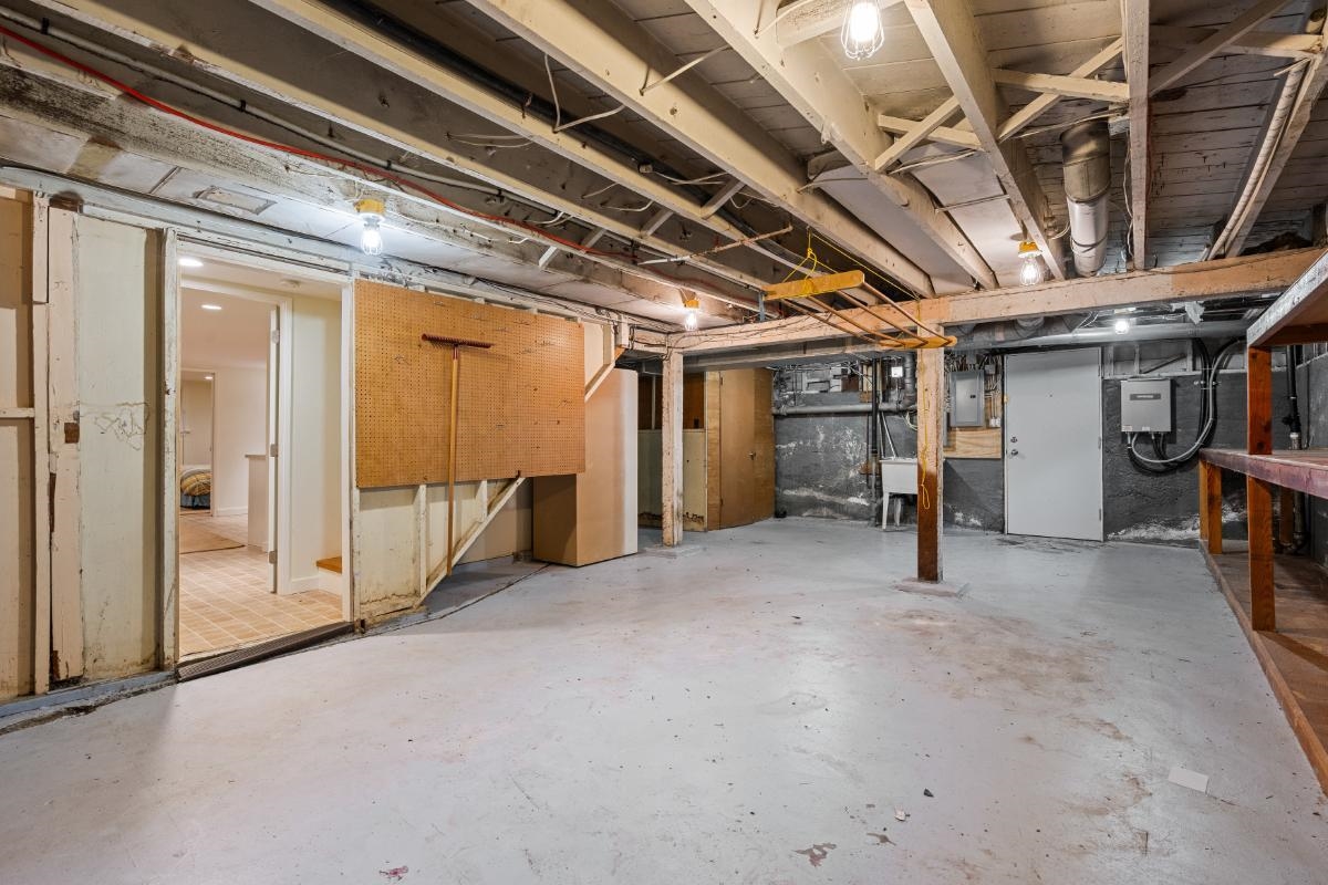 Backyard Photo of 5584 Maple Street, Vancouver, BC