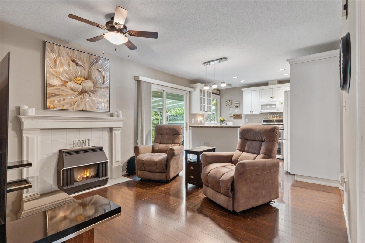 Dining Area Photo of 36 45175 Wells Road, Chilliwack, BC