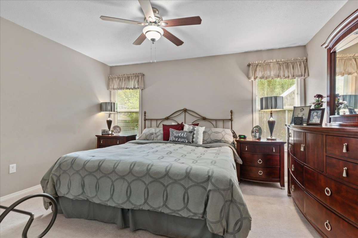 Entry Foyer Photo of 36 45175 Wells Road, Chilliwack, BC