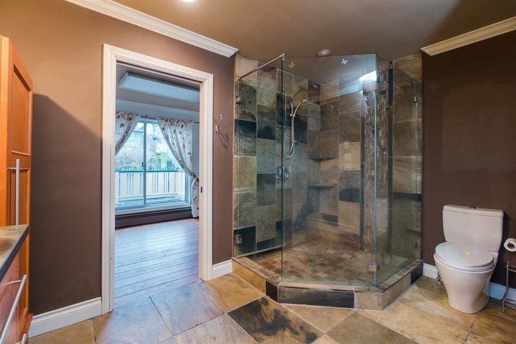 Bedroom 3 Photo of 15708 Cliff Avenue, White Rock, BC