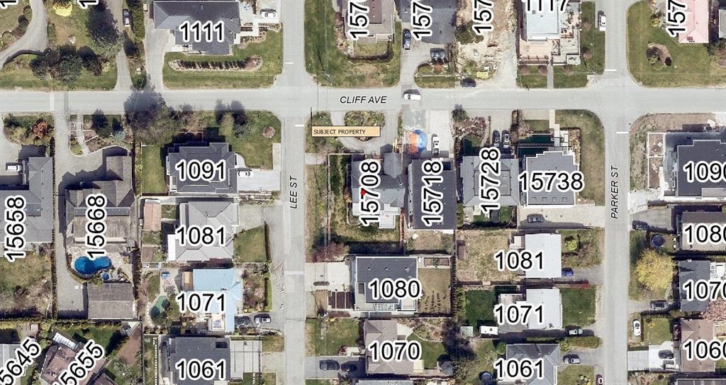 Laundry Room Photo of 15708 Cliff Avenue, White Rock, BC