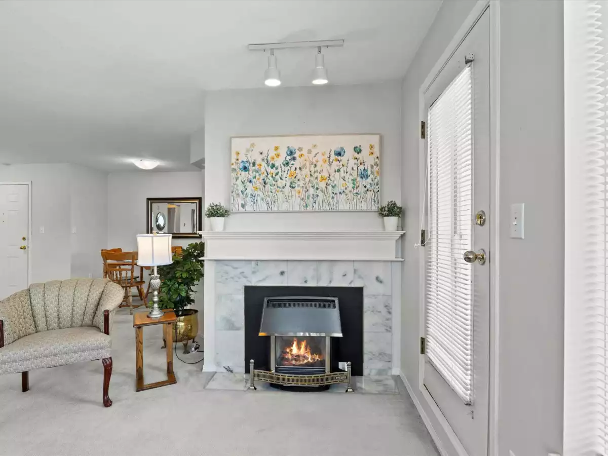 Breakfast Nook Photo of 210 7651 Amber Drive, Chilliwack, BC