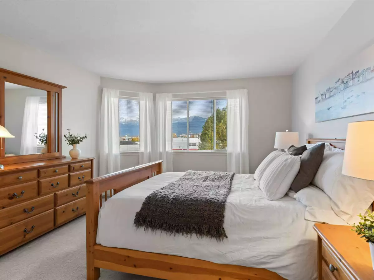 Walk-In Closet Photo of 210 7651 Amber Drive, Chilliwack, BC