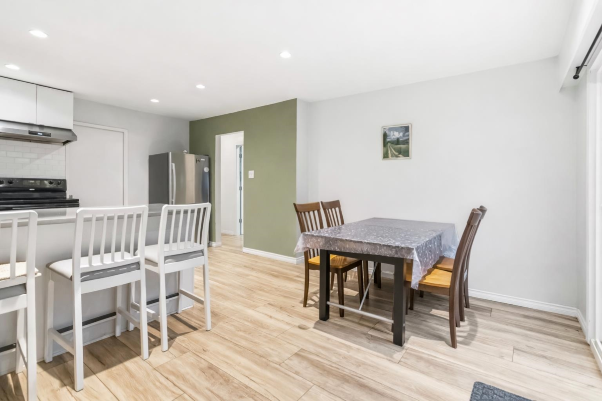Dining Area Photo of 11286 Kingcome Avenue, Richmond, BC