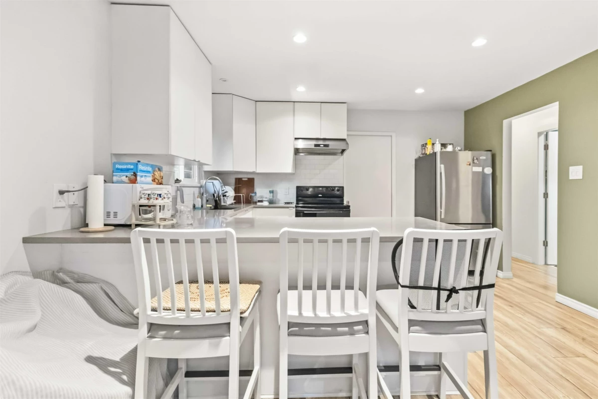 Kitchen Photo of 11286 Kingcome Avenue, Richmond, BC