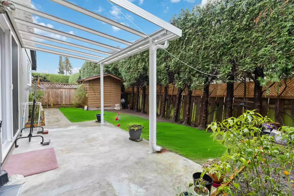 Laundry Room Photo of 11286 Kingcome Avenue, Richmond, BC